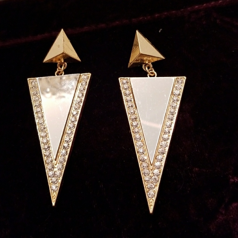 Statement earings